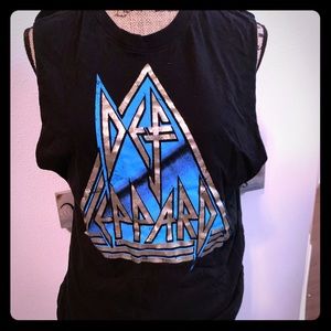 Def Leopard Band Tee